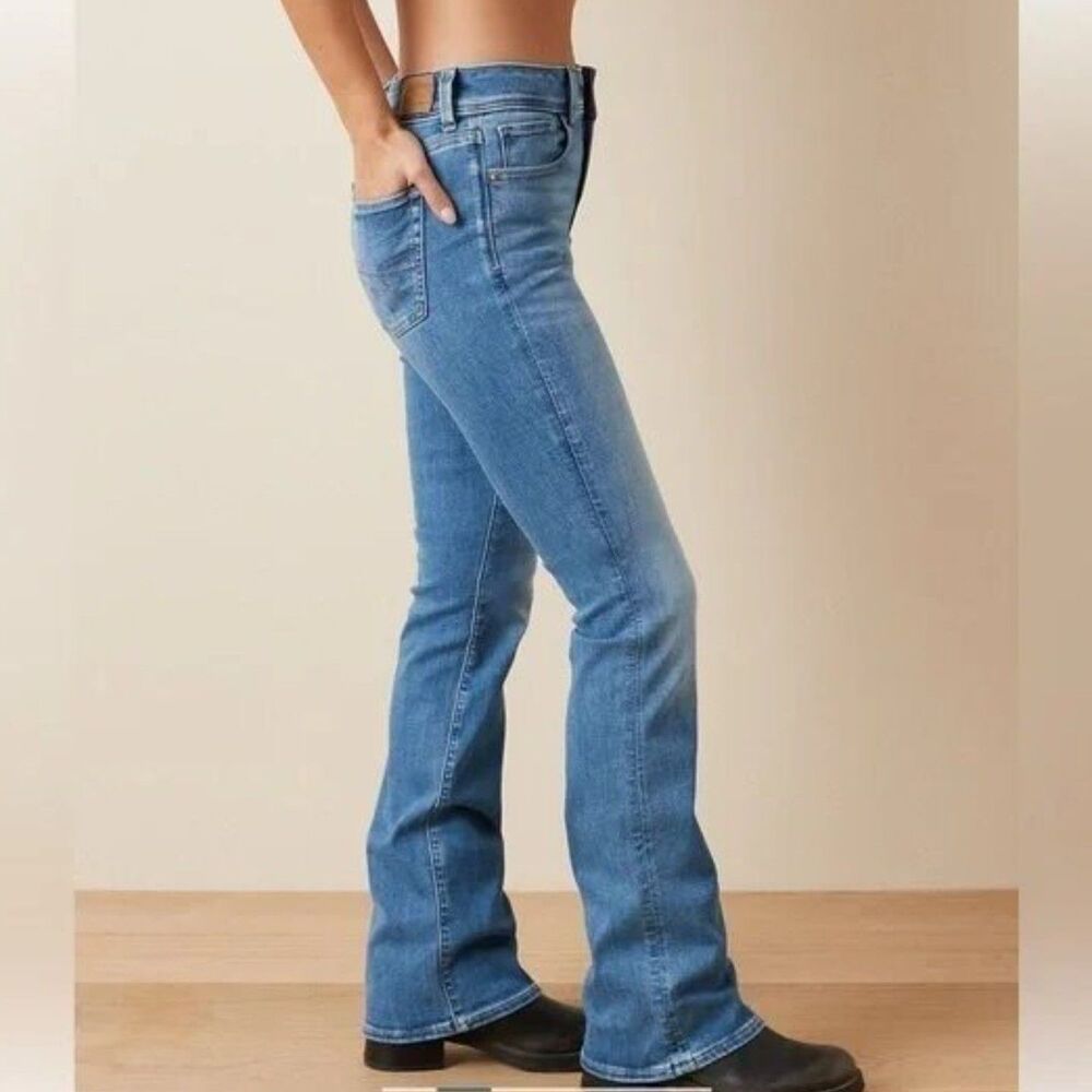 American Eagle Women's Kick Boot Jeans Size 8 Denim High Rise
